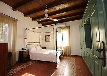 Metohi Georgila 公寓式酒店 马莱迈